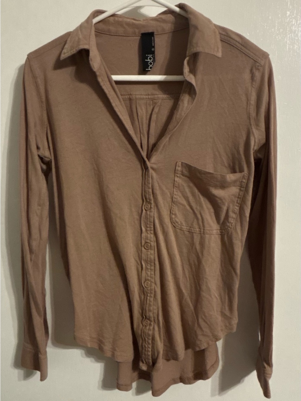 Bobi Women’s Long-Sleeve Button-Up Shirt in Mocha Tan